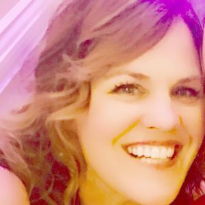 Meet your Posher, Leslie